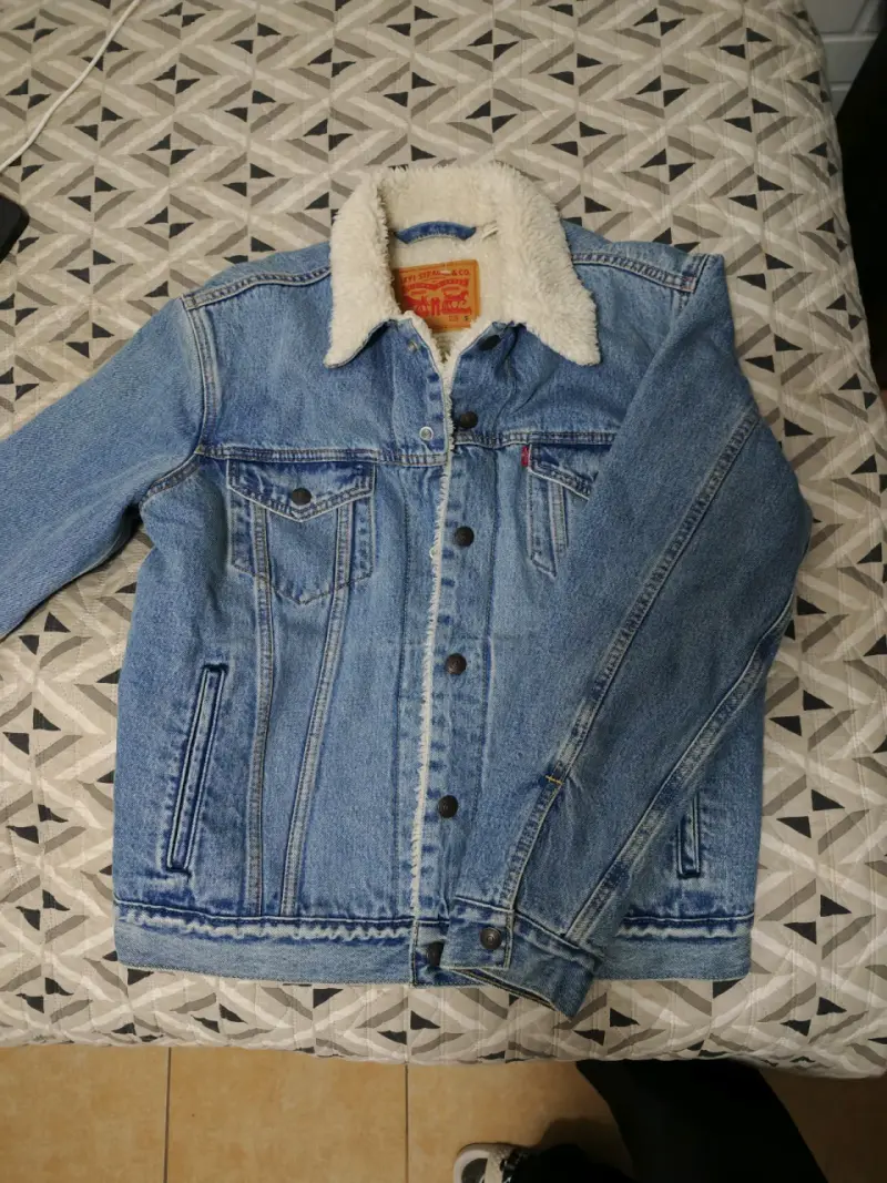 Chaqueta de mezclilla Levi's con forro de borrego - 5