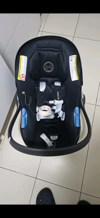 Silla de Auto para Bebé Cybex Negra - miniatura 3