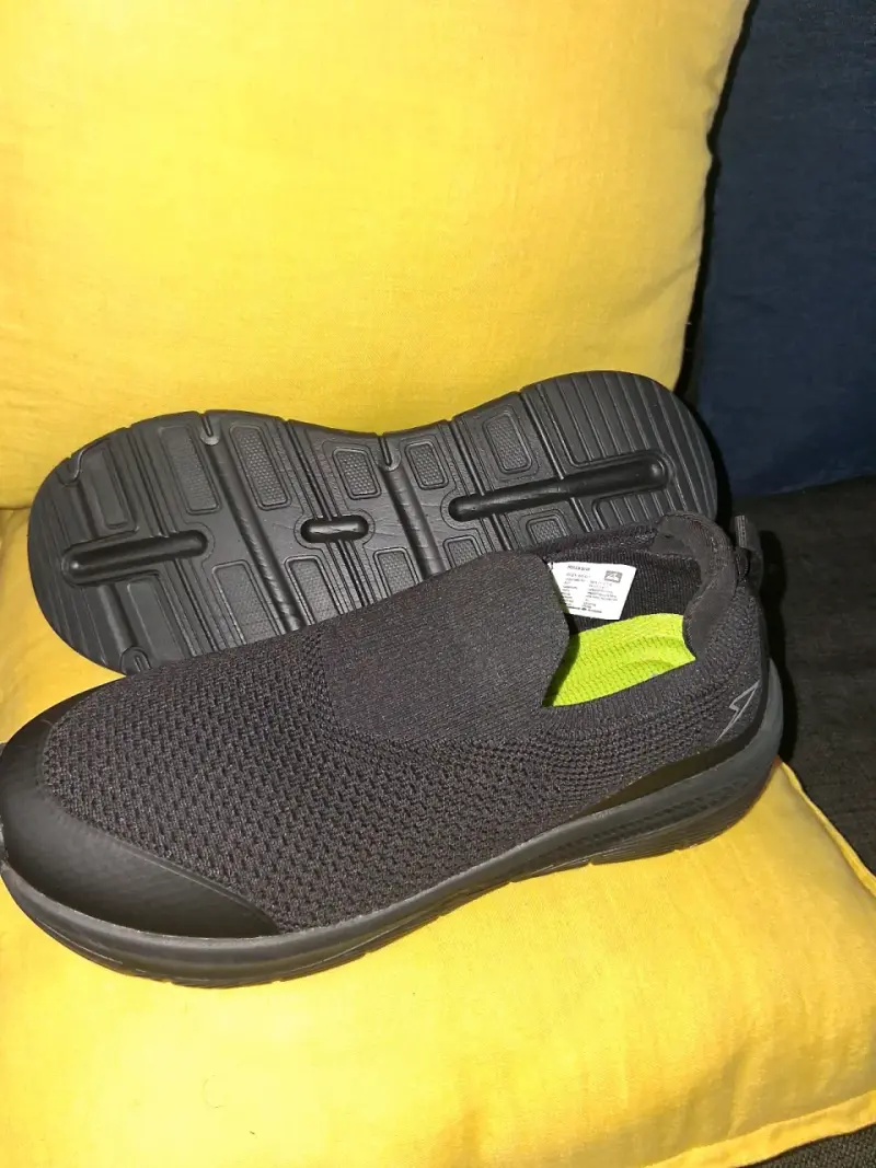 Zapatillas Slip On Negras Power Helca - 2