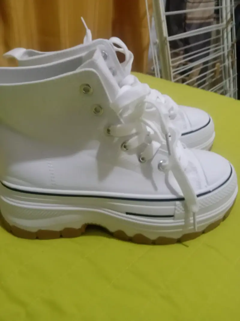 Zapatillas blancas de plataforma para mujer - 1