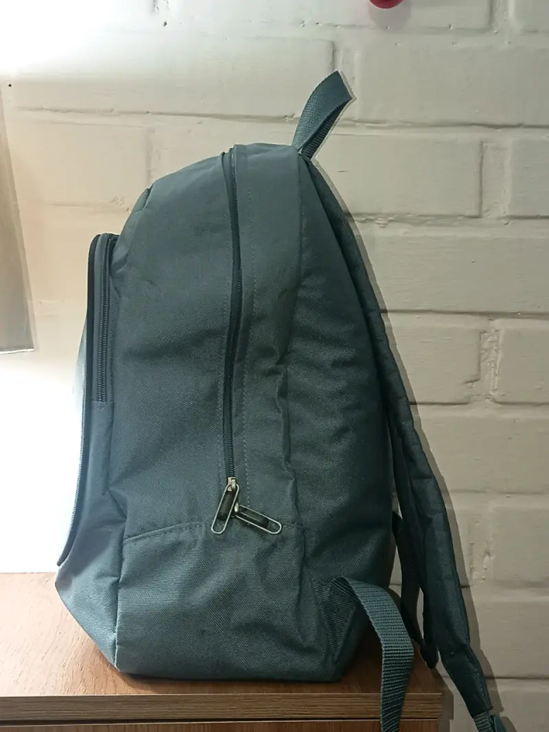 Mochila Samsonite gris para uso diario - 2