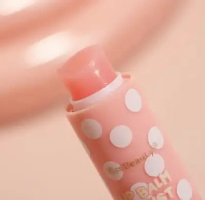 Set de 4 Bálsamos labiales hidratantes Kiss Beauty - miniatura 2