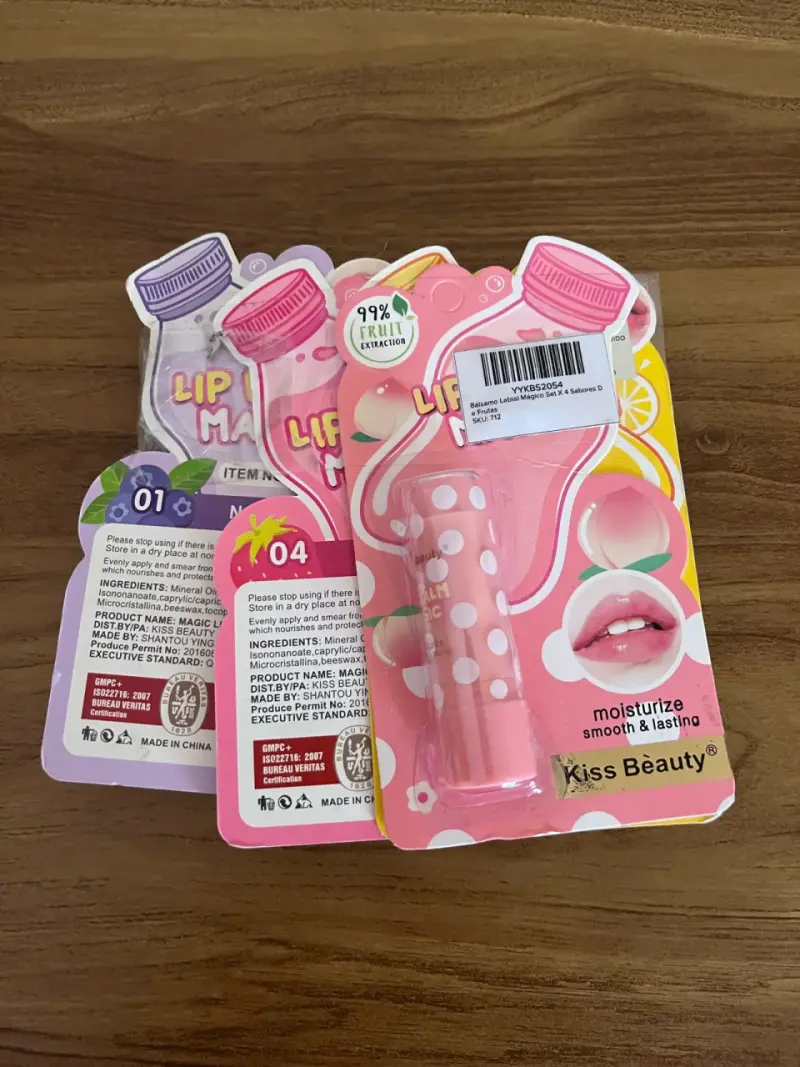 Set de 4 Bálsamos labiales hidratantes Kiss Beauty - 5