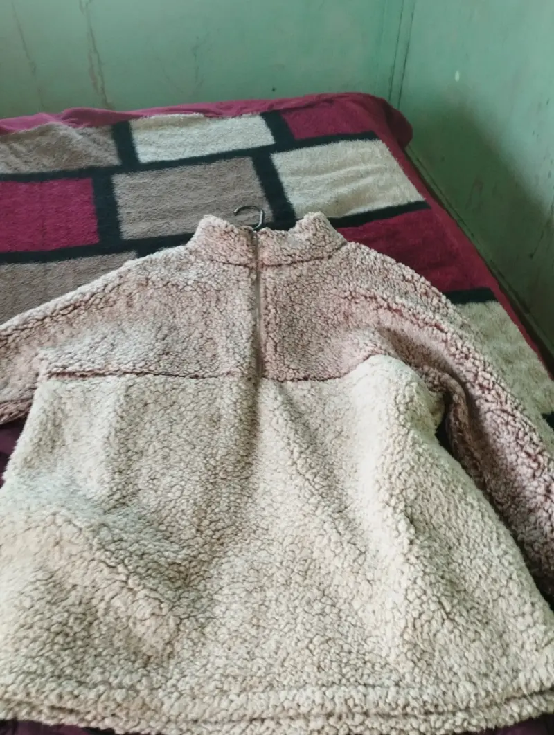 Chaqueta de invierno negra con capucha, chaqueta - 3