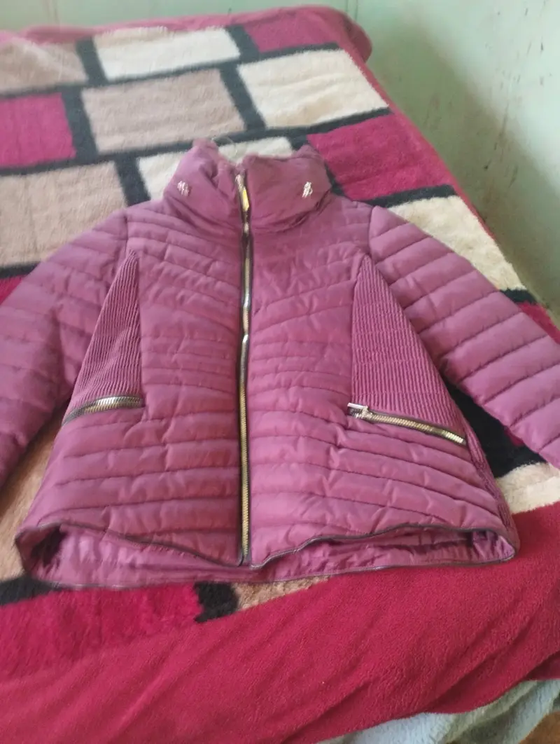Chaqueta de invierno negra con capucha, chaqueta - 4