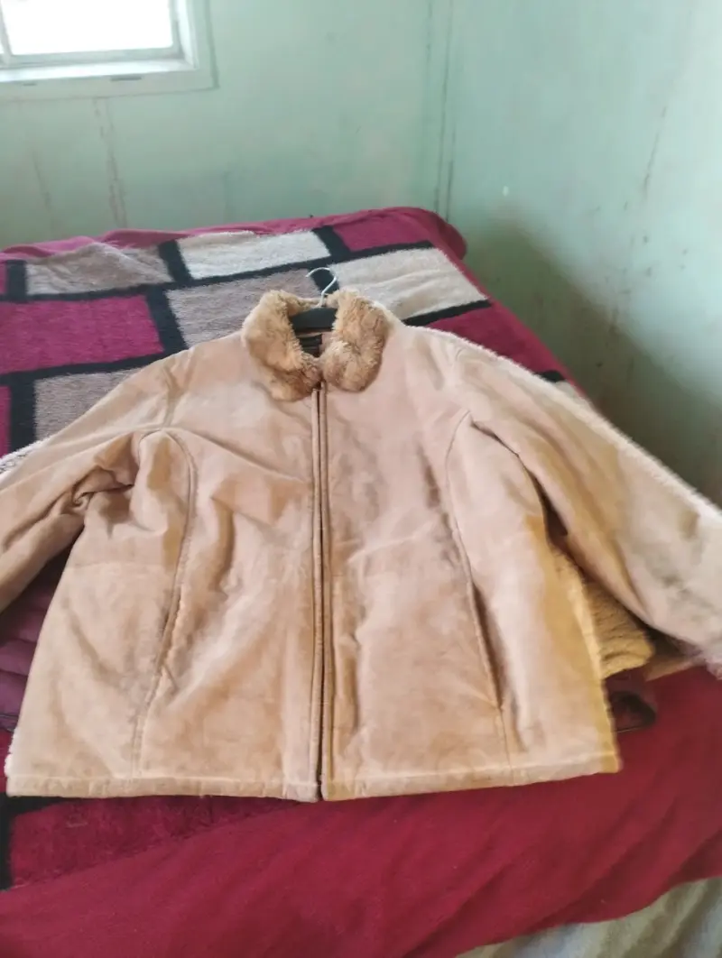 Chaqueta de invierno negra con capucha, chaqueta - 5