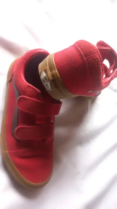 Zapatillas rojas para niños con velcro Vans - miniatura 2