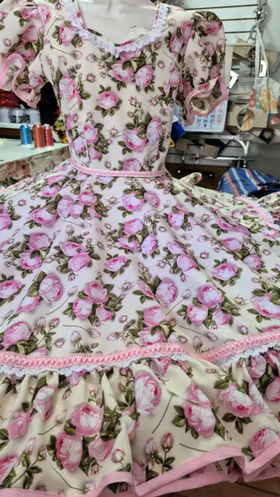 Taller de confecciones. Vestido de Huasa con Dise - miniatura 4