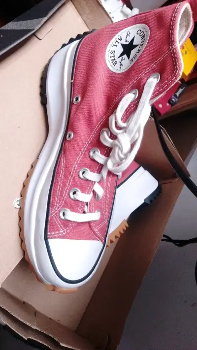 Zapatillas Converse Chuck Taylor All Star rojas - miniatura 1