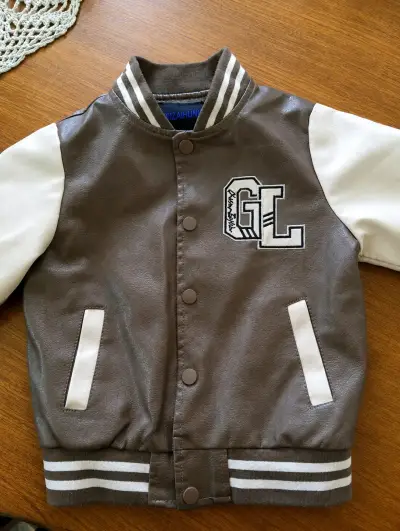 Chaqueta estilo varsity para niño marrón y blanca - miniatura 1