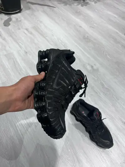 Zapatillas deportivas negras Nike para hombre - miniatura 1