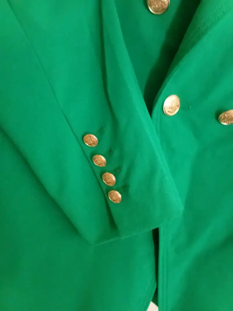 Blazer verde con botones dorados Basement - 4