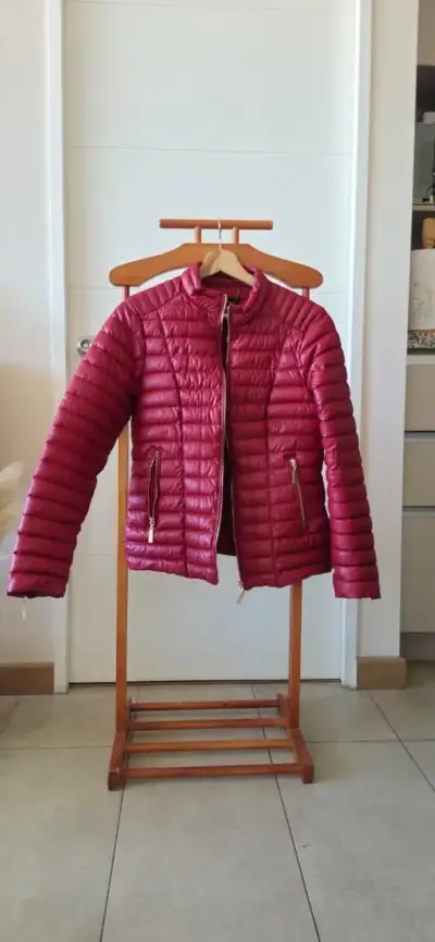 Chaqueta acolchada roja para mujer talla M - miniatura 1