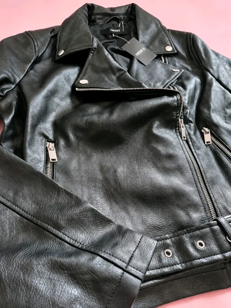 Chaqueta de cuero negra Forever 21 - 2