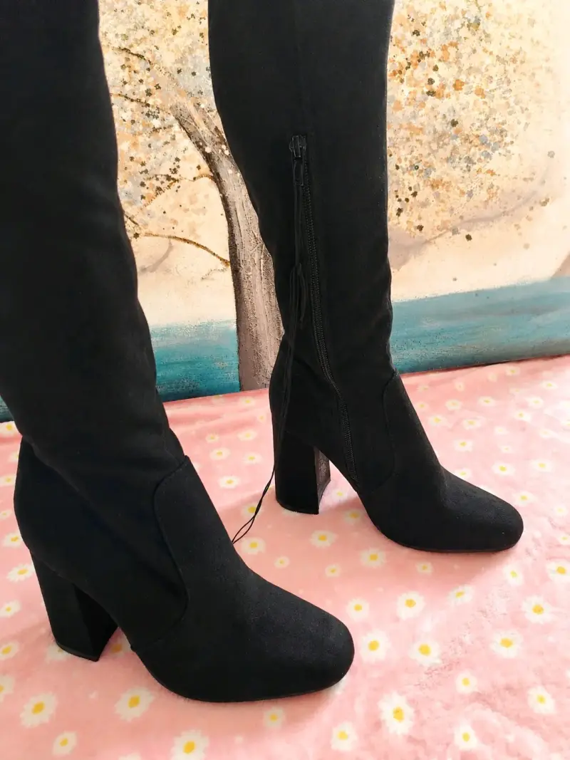 Botas negras de gamuza Forever 21 con tacón alto - 3