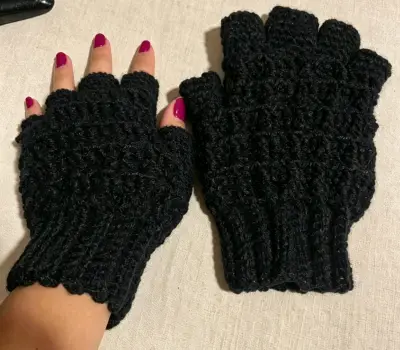 Guantes de lana tejidos a mano crochet - miniatura 2