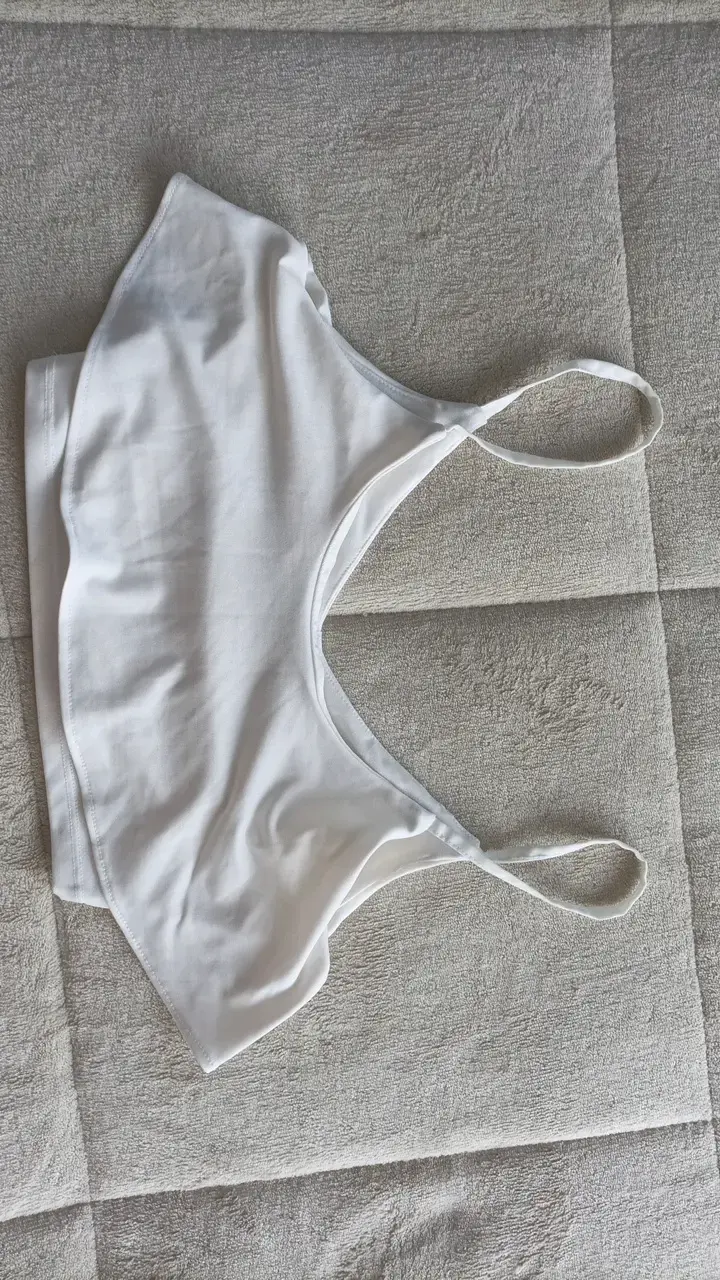 Top blanco de tirantes Zara - 2