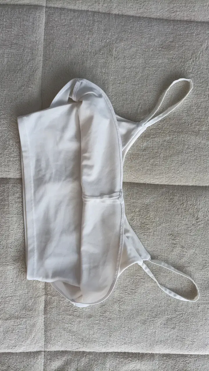 Top blanco de tirantes Zara - 4
