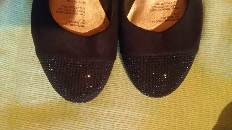 Zapatos planos negros con detalles brillantes Azaleia - 1