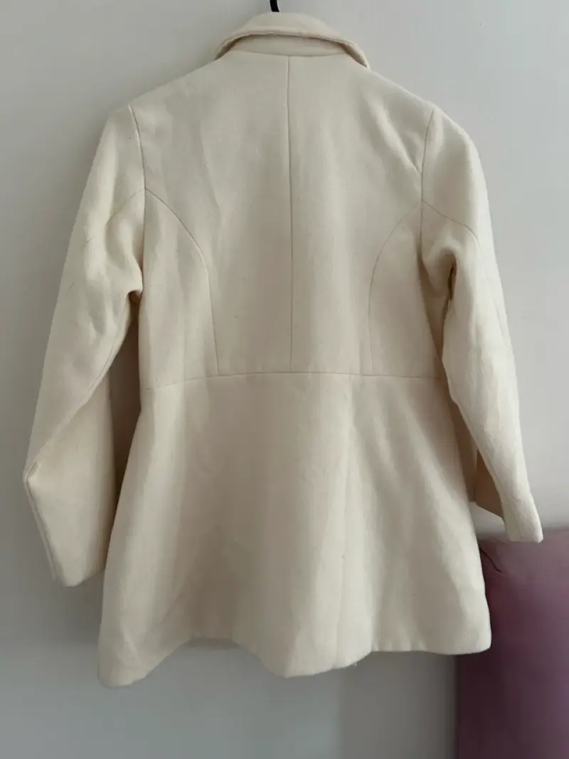 Abrigo beige para niña marca Kukuli talla 12 - 3