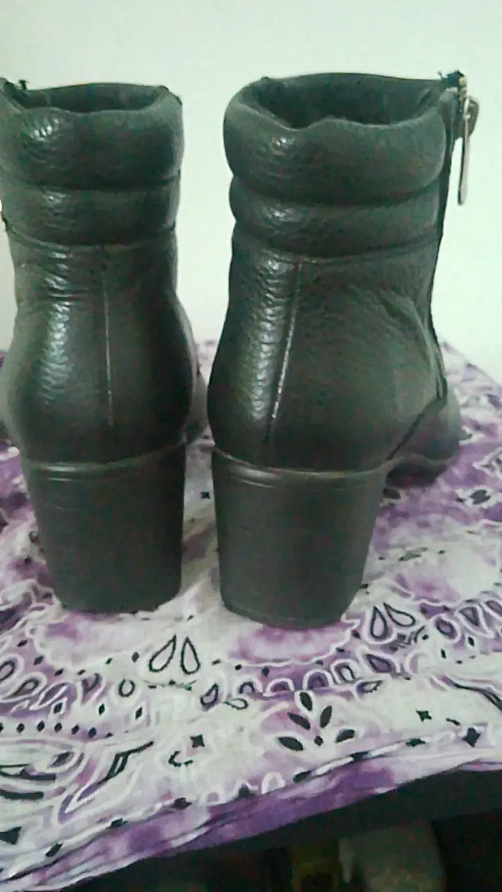 Botines de cuero negro con cierre lateral - 4