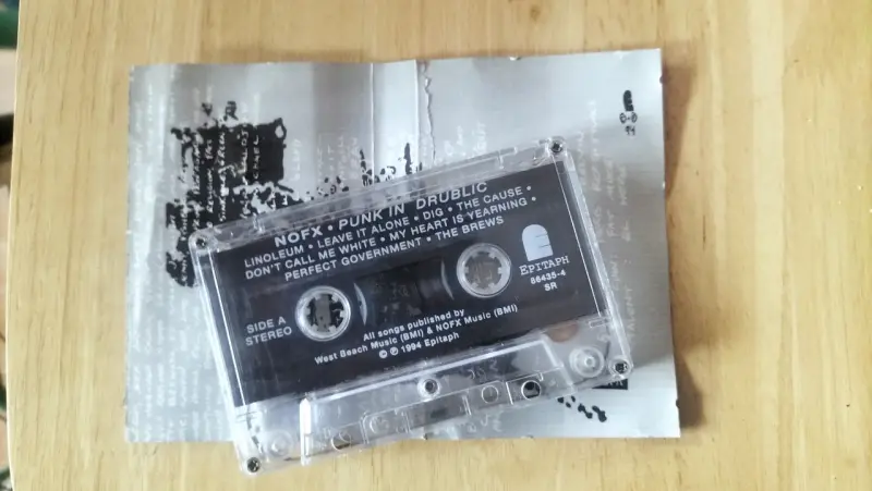 Cassette NOFX Punk in Drublic - 2