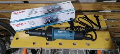 Rectificadora Makita M9100B con potencia sólida - miniatura 4