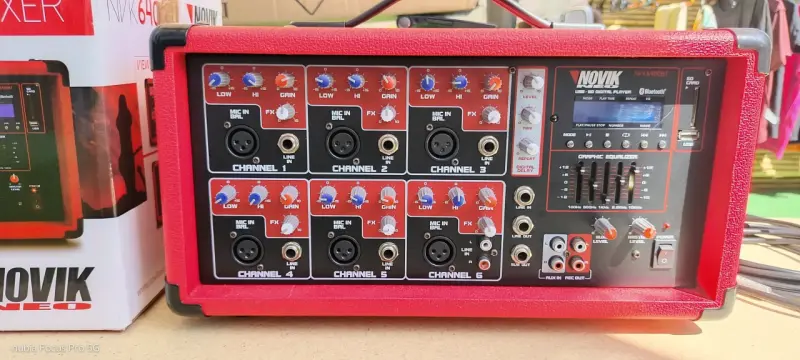 Amplificador Mezclador Novik Neo 6400BT 800W - 1