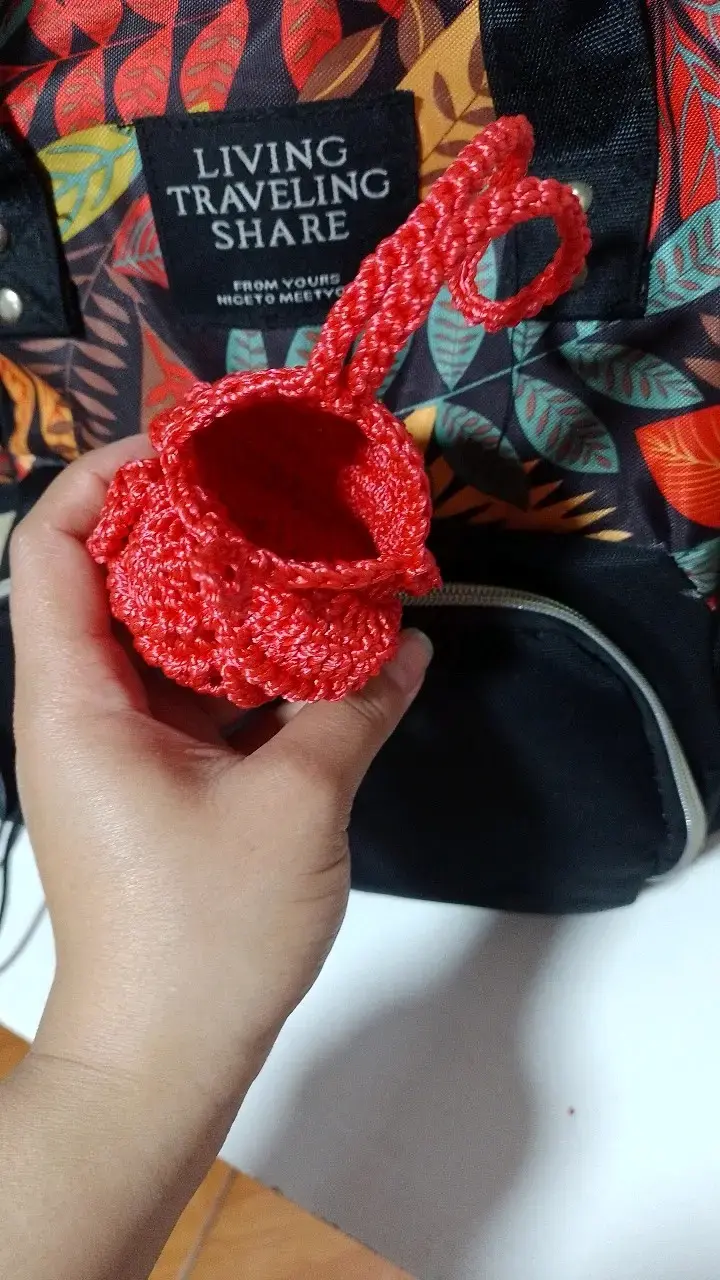 Mini monedero de rosa tejido a crochet - 3