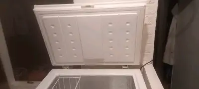 Congelador horizontal Electrolux blanco eficiente - miniatura 2