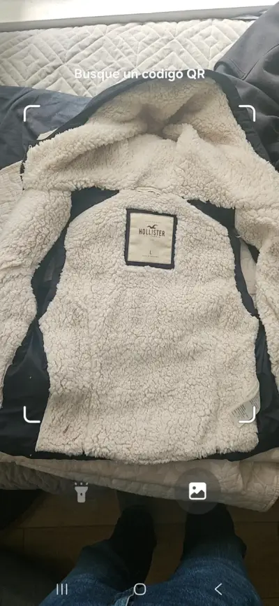Parka Hollister con capucha y forro polar - miniatura 1
