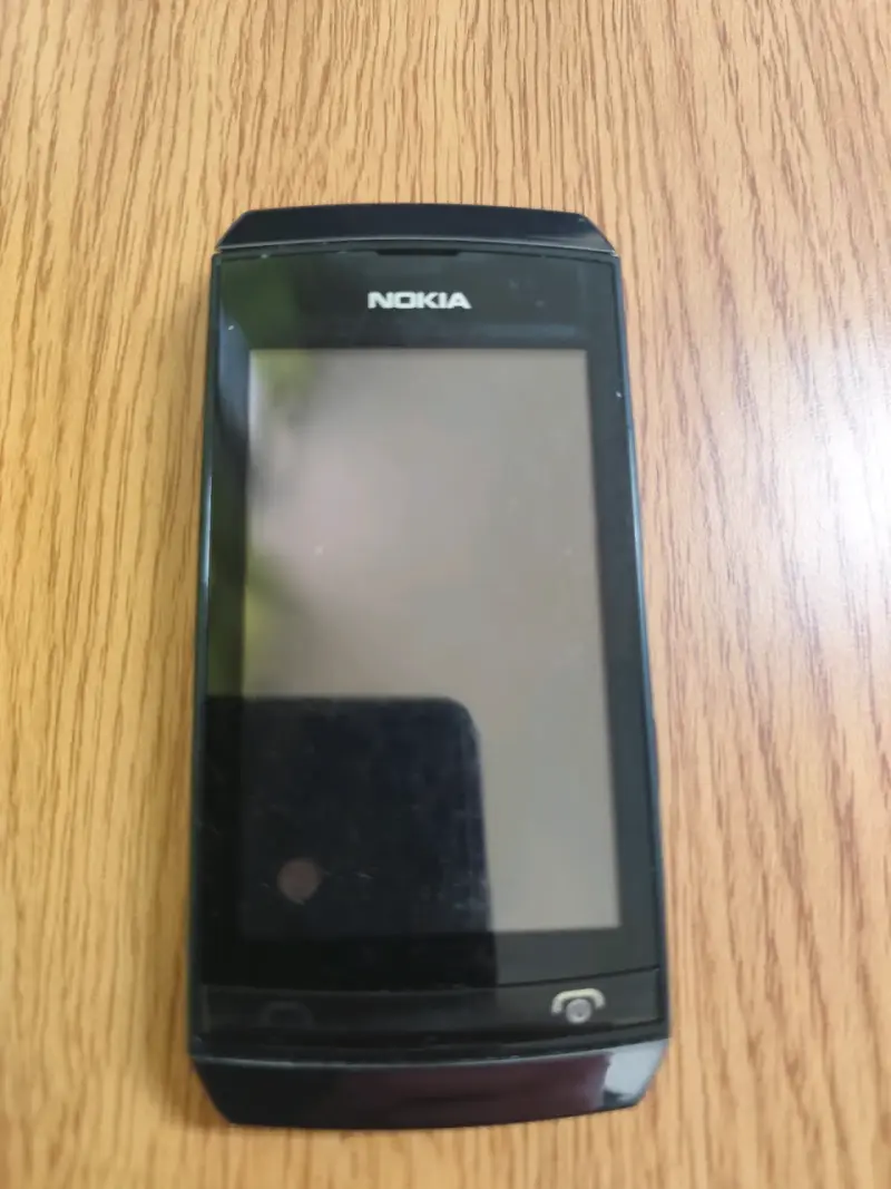 Teléfono Nokia Asha 306 - 1
