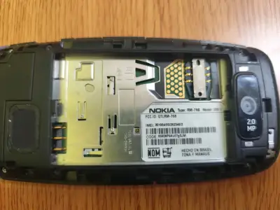 Teléfono Nokia Asha 306 - miniatura 5