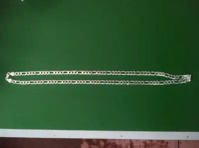 Cadena de plata larga nueva - miniatura 2