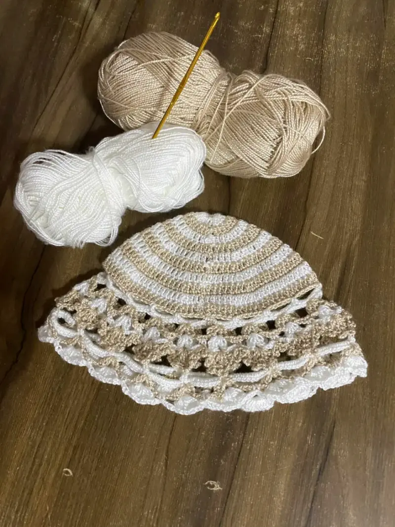 Gorros tejidos para niños con orejas y lazos - 5