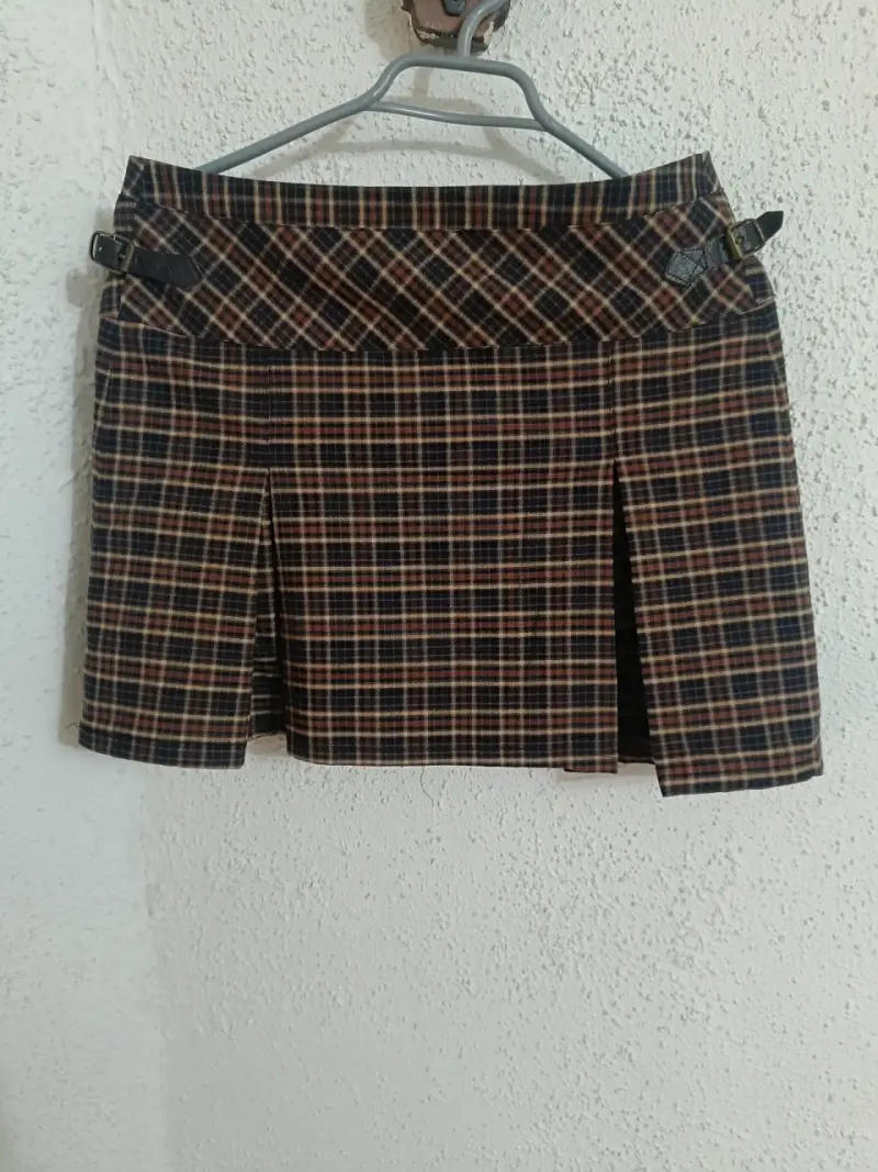 Falda corta a cuadros s.Oliver talla S - 1