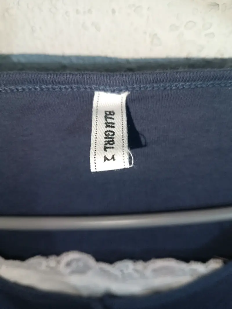 Polera azul con encaje para mujer - 2