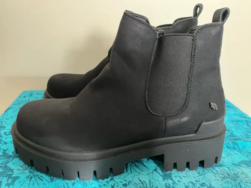 Botines negros  mujer marca BATA - 2