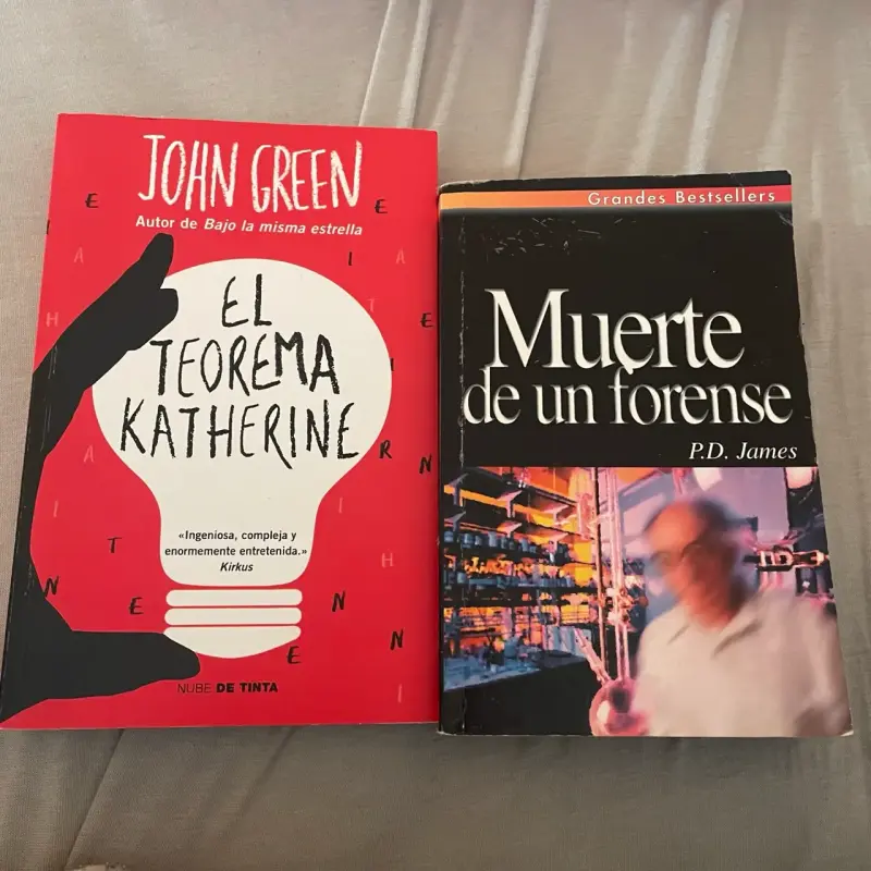 Pack de libros 'El Teorema Katherine' y 'Muerte de un Forense' - 1
