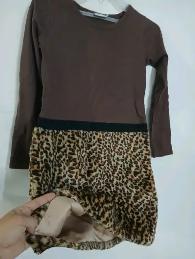 Vestido Epk talla 12 con estampado animal print - miniatura 3