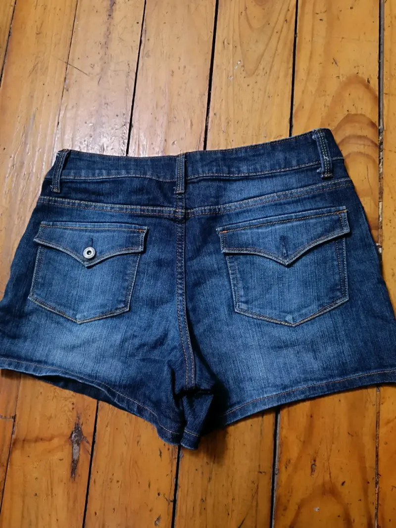 Shorts de mezclilla Faded Glory para mujer - 2