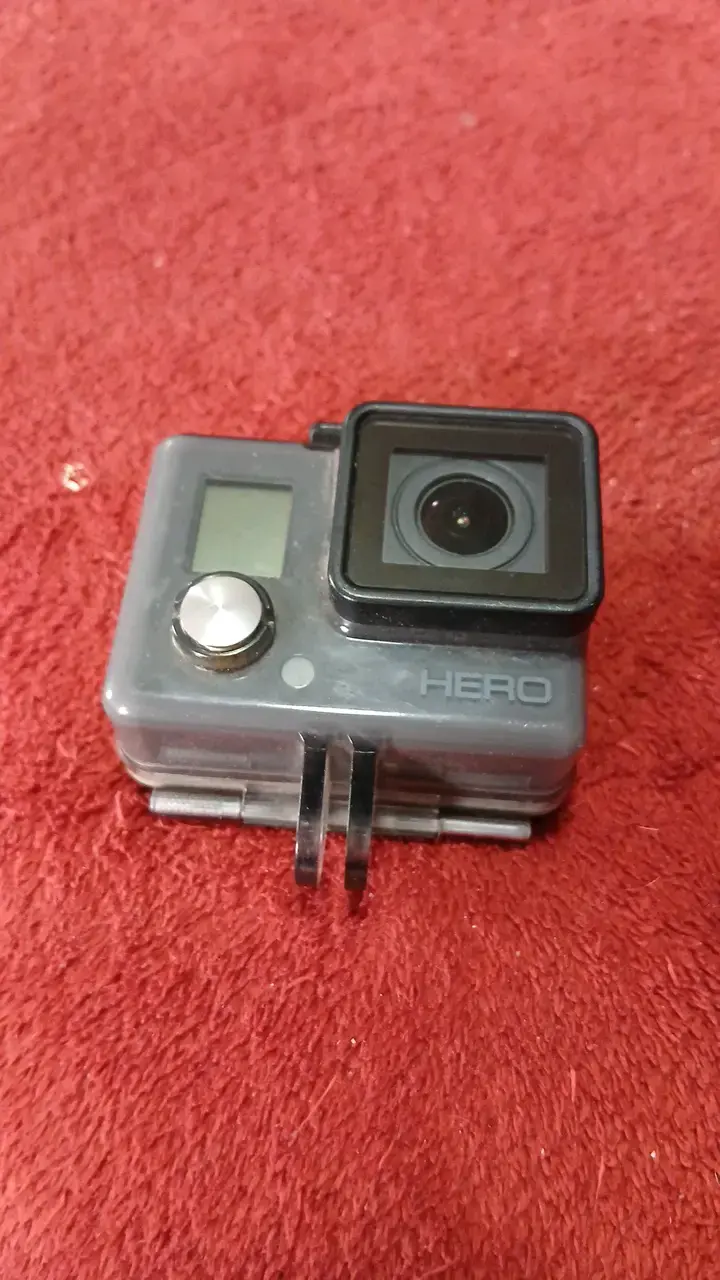 Cámara de acción GoPro Hero con carcasa - 1
