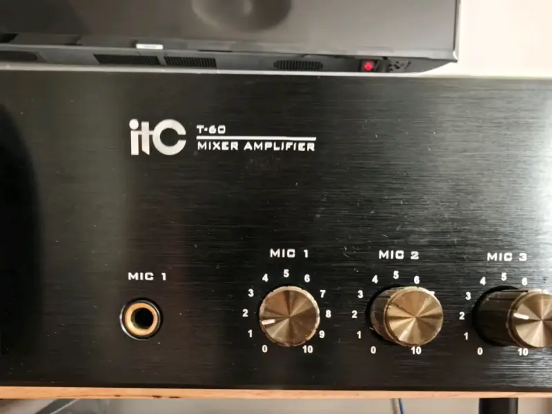 Amplificador Mezclador ITC T-60 para Micrófonos - 1