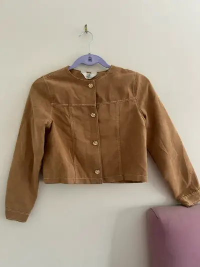 Chaqueta marrón para niña H&M con botones decorativos - miniatura 1