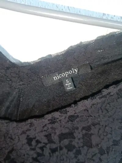 Vestido de encaje negro manga larga Nicopoly - miniatura 2