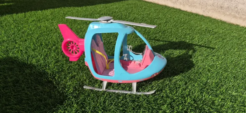 Helicóptero Barbie - 1