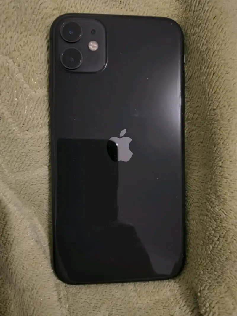 iPhone 11 128GB Negro en Buen Estado - 4