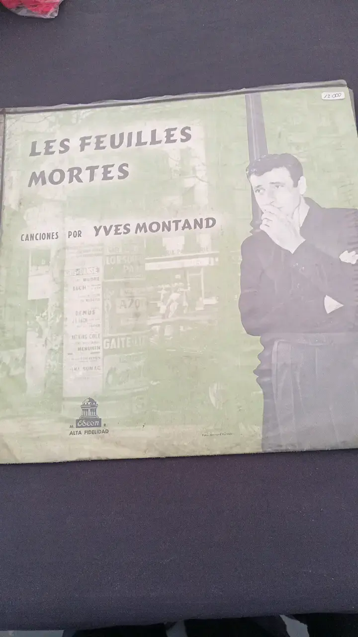 Disco de vinilo Les Feuilles Mortes por Yves Montand - 1