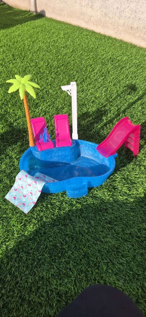Piscina Barbie