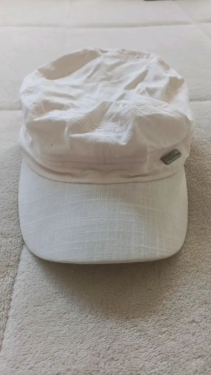 Gorra blanca estilo casual unisex